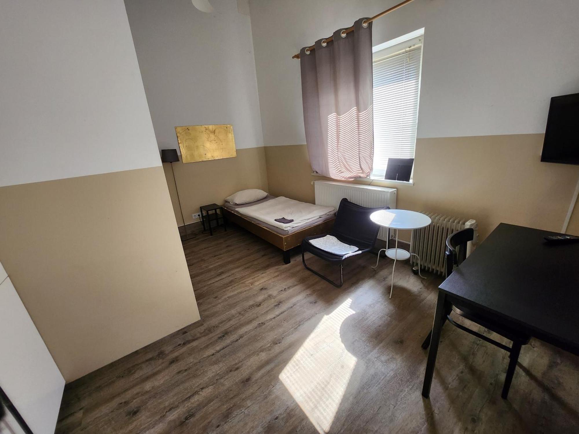Studio-Apartments & Moeblierte Wohnungen Fuer Monteure Zentral In Мильгейм-на-Руре Экстерьер фото