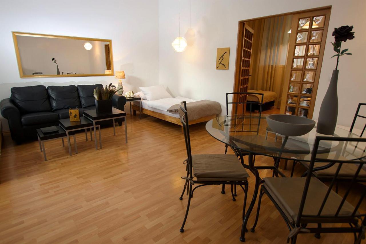 Studio-Apartments & Moeblierte Wohnungen Fuer Monteure Zentral In Мильгейм-на-Руре Экстерьер фото